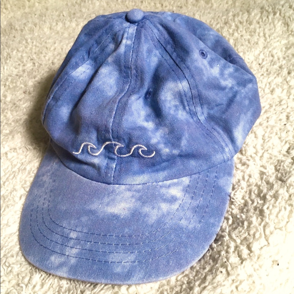 NWT Tie-dye waves hat
